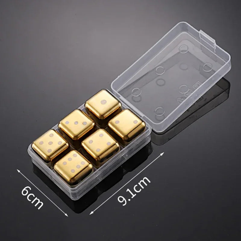 Guldfärgade kylkuber till whisky, drinkar m.m.