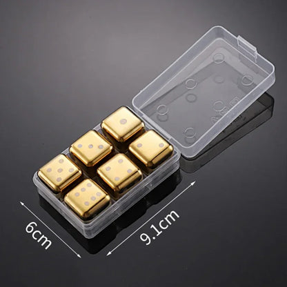 Guldfärgade kylkuber till whisky, drinkar m.m.