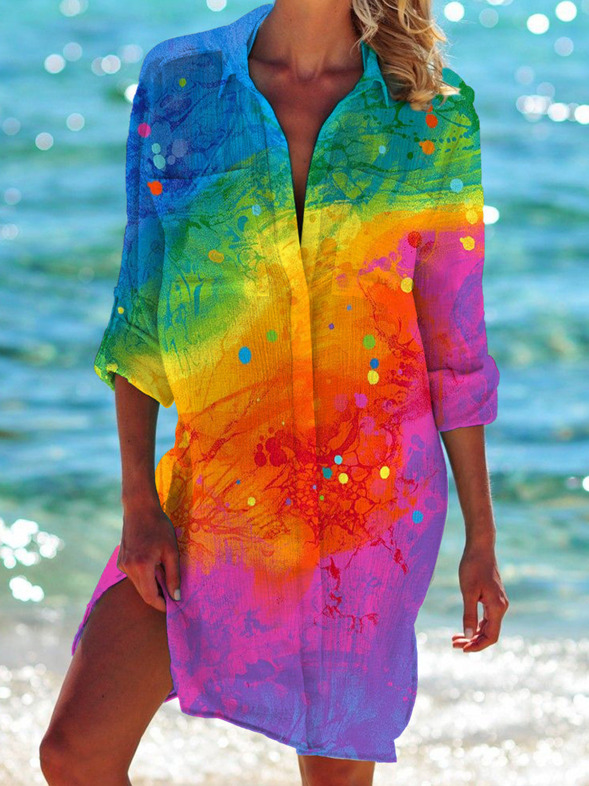 Strandblus motiv regnbåge batik